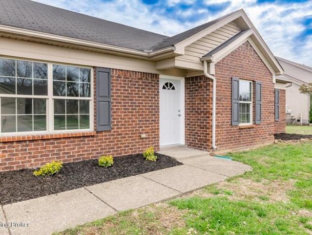 House for sale in Shepherdsville, Kentucky