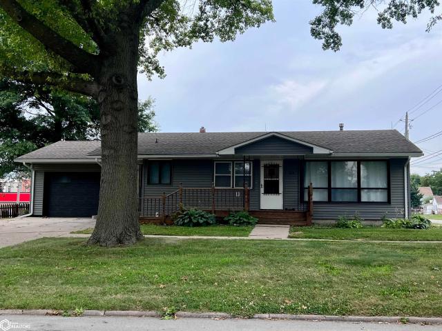 House for sale in Clarinda, Iowa