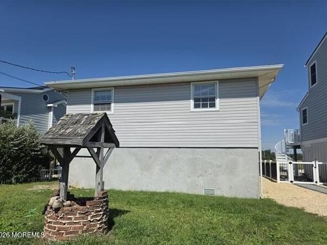 House for sale in Bayville, New Jersey