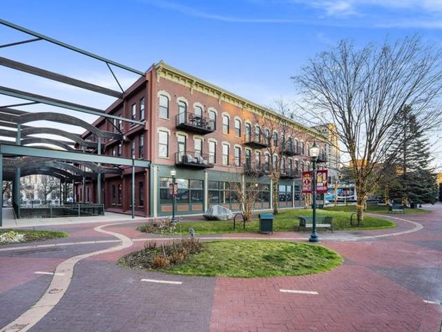 Condo for sale in Kalamazoo, Michigan