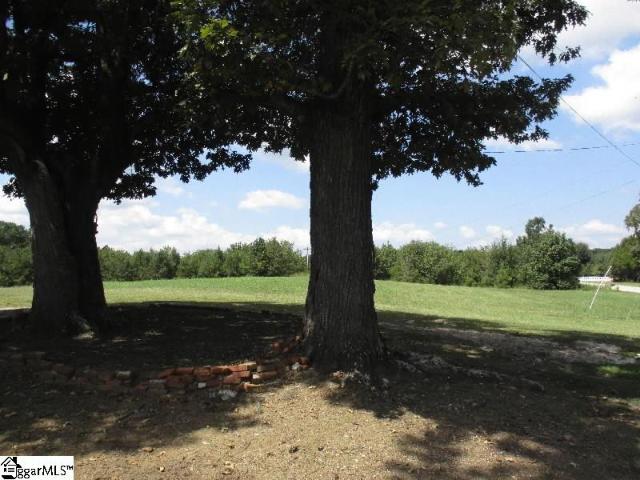 House for sale in Hodges, South Carolina