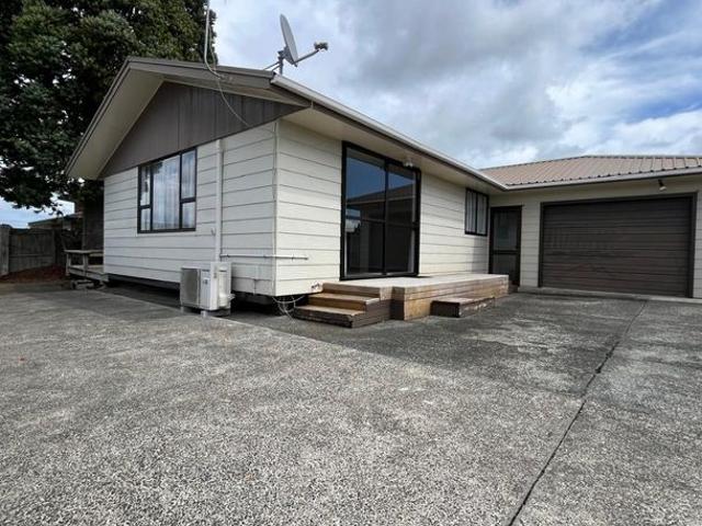 House for rent in Papakura