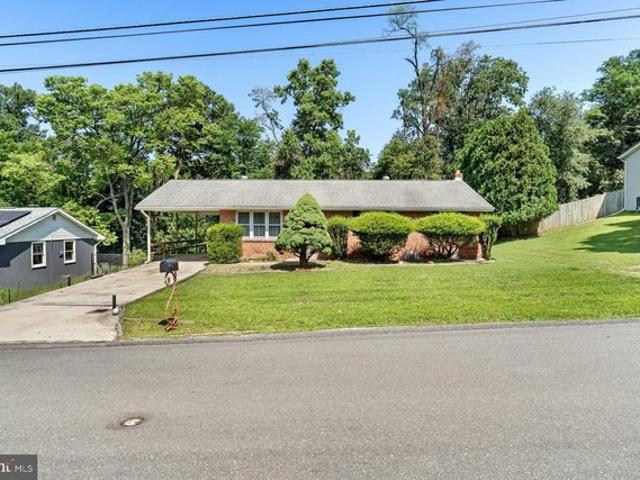 House for sale in Cumberland, Pennsylvania