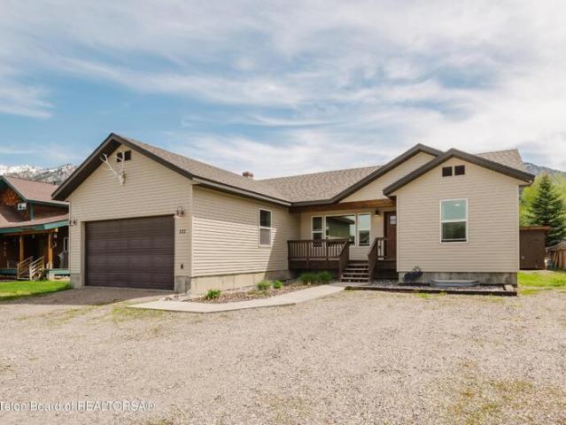 House for sale in Alpine House for sale in Alpine