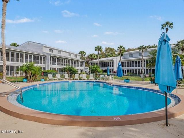 Condo for sale in Satsuma, Florida