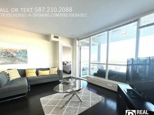 House for sale in Calgary