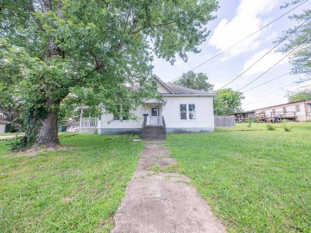 House for sale in Thayer, Missouri