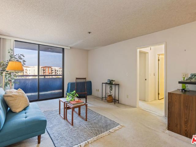 Condo for sale in Canoga Park, California