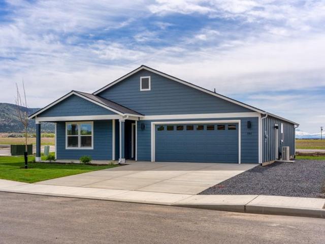 House for sale in Oregonia