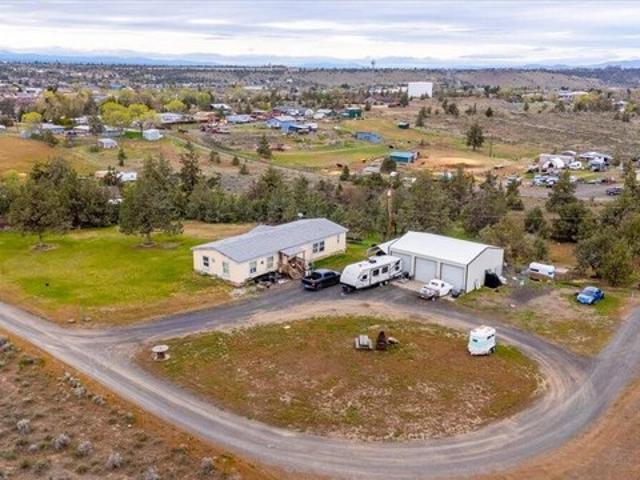 House for sale in Oregonia