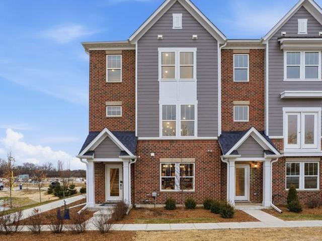 House for sale in Schaumburg, Illinois
