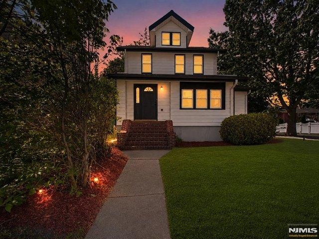 House for sale in Ridgefield Park, New Jersey