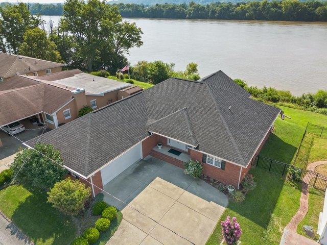House for sale in Chesapeake, Ohio