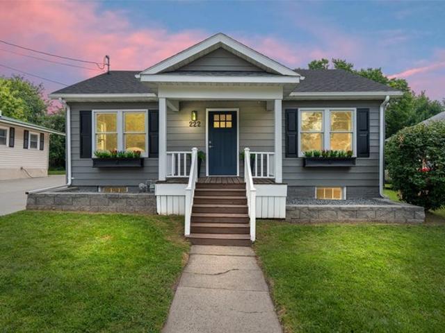 House for sale in Newton, Iowa