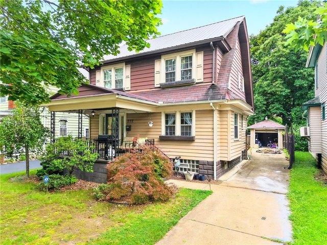 House for sale in New Castle, Pennsylvania