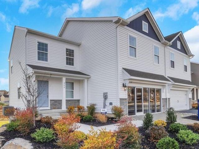 Townhouse for sale in Easton, Pennsylvania