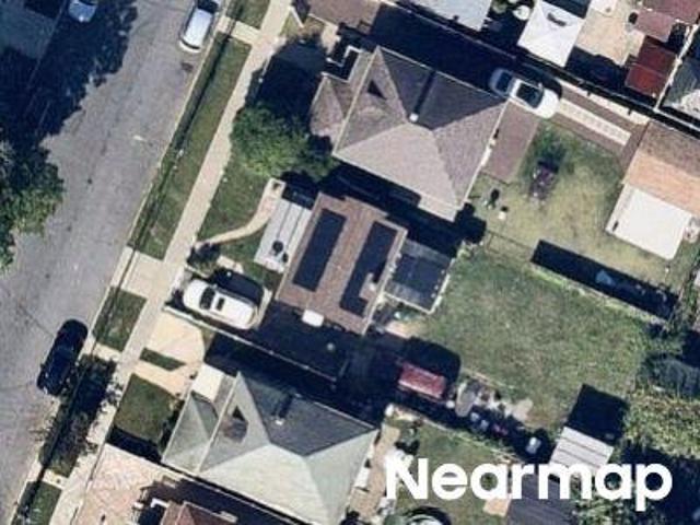 House for sale in Queens, Arverne