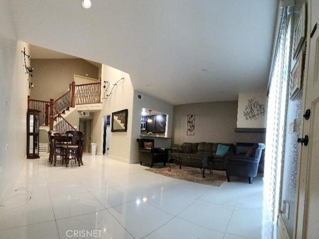 Townhouse for sale in Chatsworth Neighborhood Council District, Canoga Park
