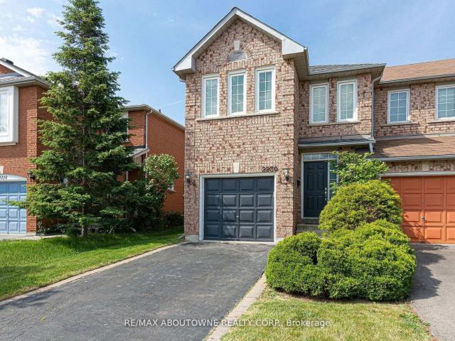 Townhouse for rent in Woburn, Ontario