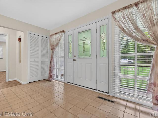 House for sale in Waterford, Michigan