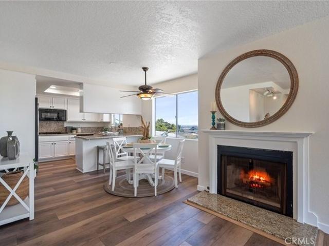 Condo for sale in Canoga Park, California