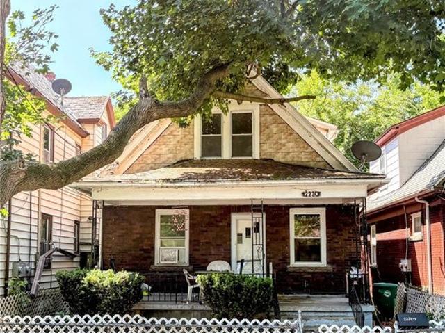 House for sale in Niagara, New York