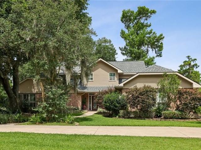 House for sale in Destrehan