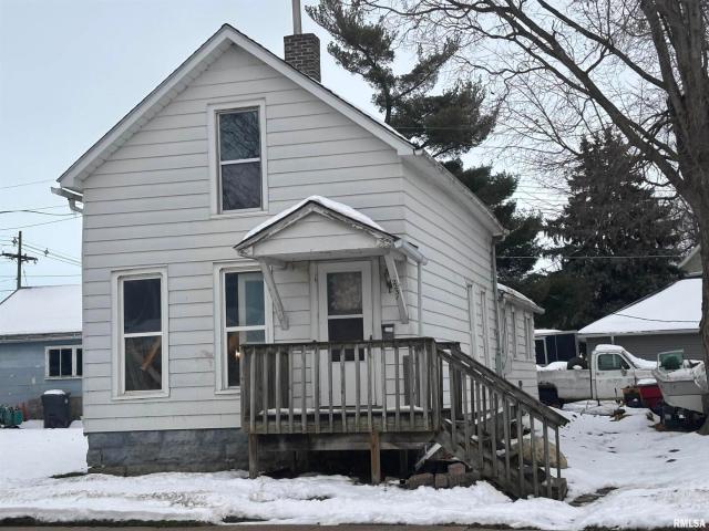 House for sale in Clinton, Iowa