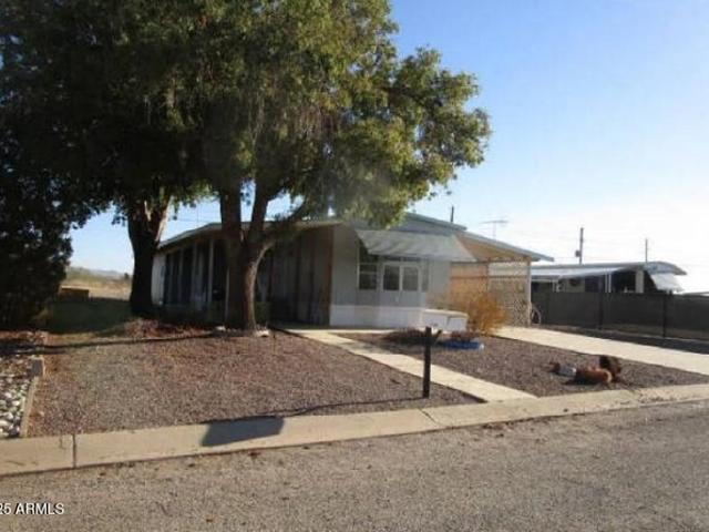 House for sale in Wittmann, Arizona