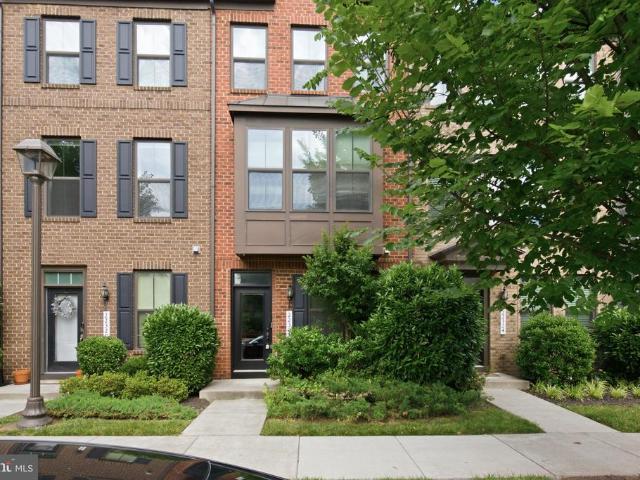 Townhouse for sale in Moorefield, Loudoun County