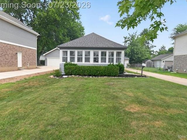 House for sale in Saint Clair Shores, Michigan