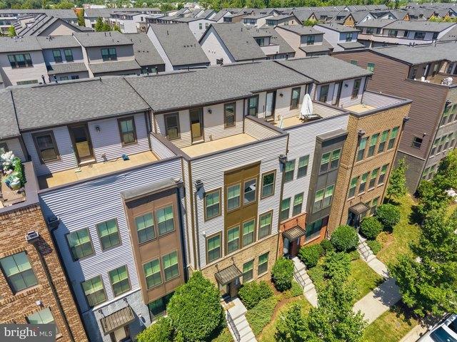 Townhouse for sale in Virginia