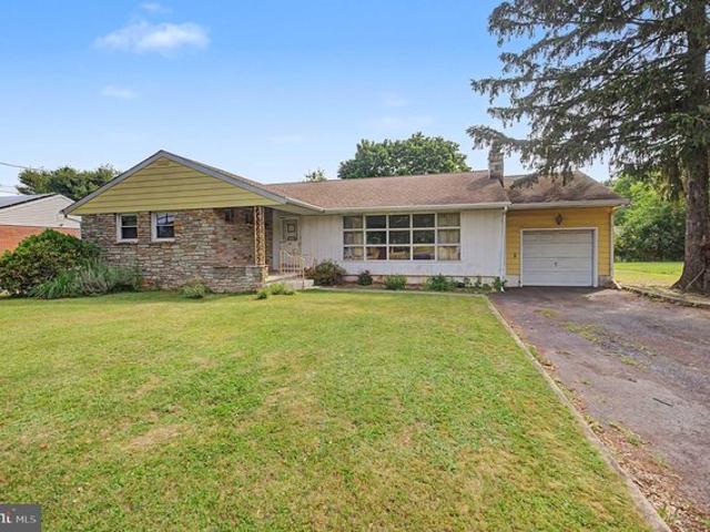 House for sale in Trenton, New Jersey