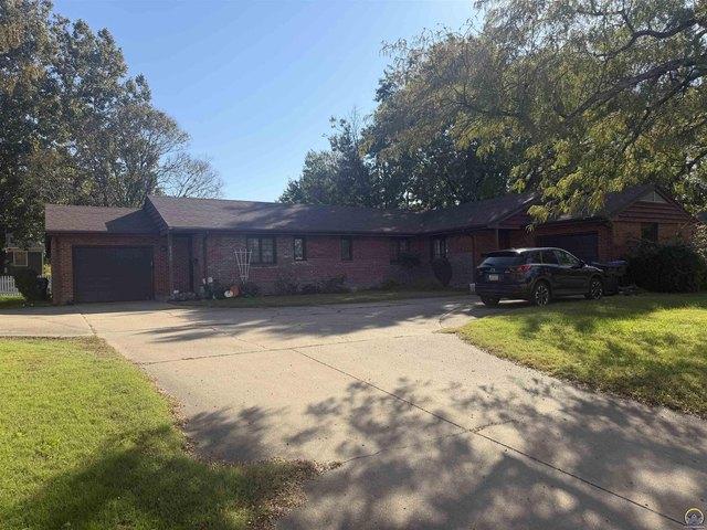 House for sale in Topeka, Shawnee County