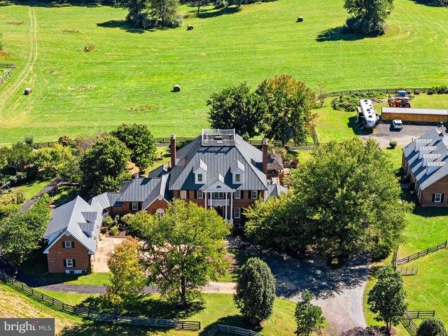 House for sale in Middleburg, Loudoun County