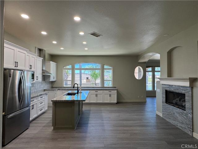 House for sale in Canyon Lake, California