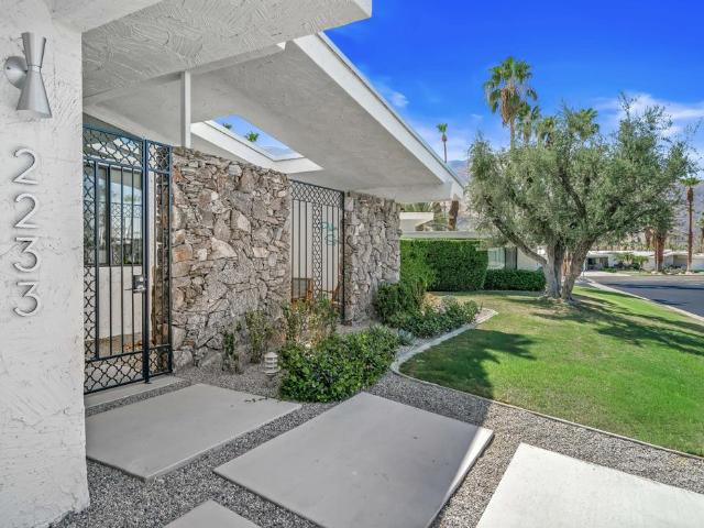 Condo for sale in Palm Springs, California