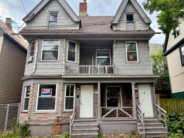 House for sale in Milwaukee, Wisconsin