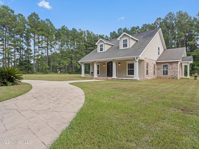 House for sale in Saucier, Mississippi