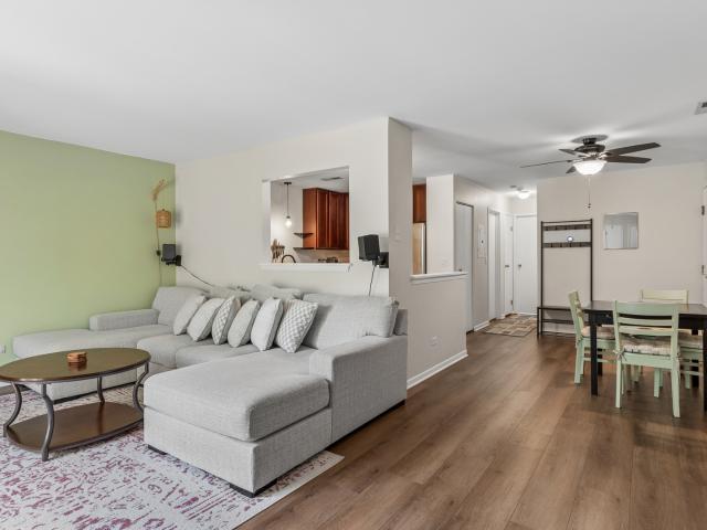 Condo for sale in Lisle, Illinois