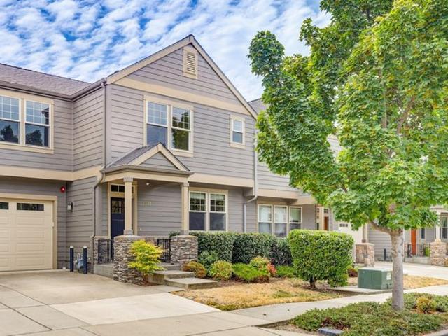 Townhouse for sale in Oregonia