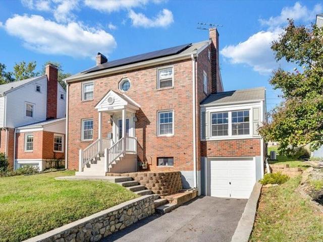 House for sale in Lee Hy Court, Roanoke