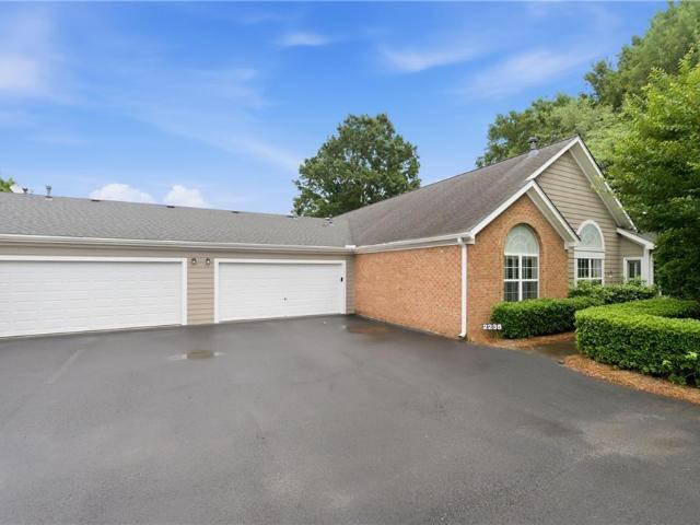 Condo for sale in Roswell, Georgia
