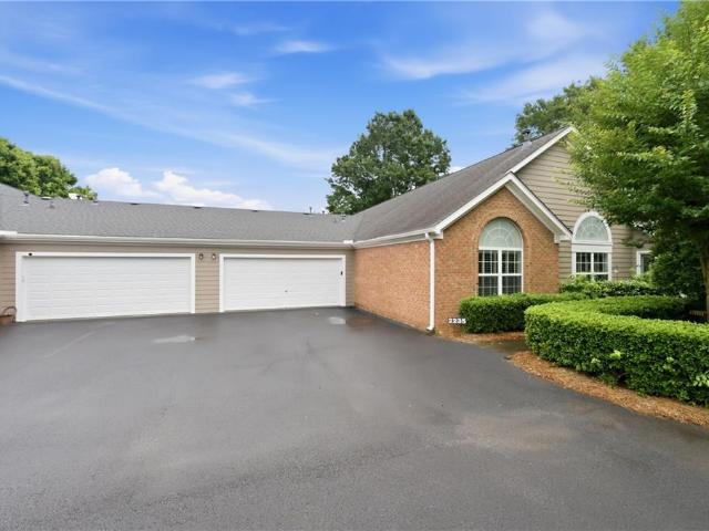 Condo for sale in Roswell, Georgia