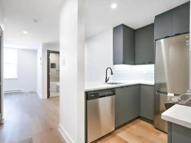 Apartment for rent in St. Leonard's, Quebec