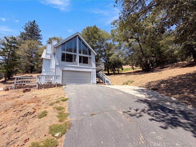 House for sale in Cedarpines Park, California