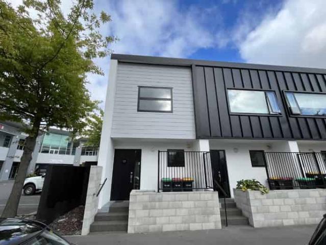 Apartment for rent in Heathcote, Canterbury