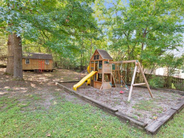 House for sale in Leeds, Shelby County