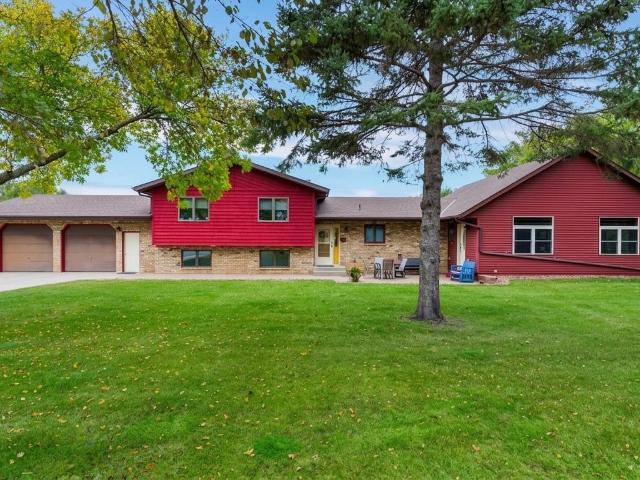 House for sale in Saint Augusta, Minnesota