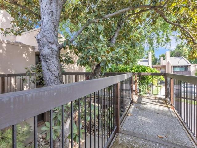 Condo for sale in Sacramento, California